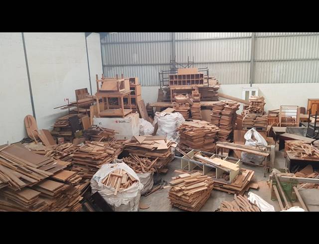 450M² FACTORY TO LET IN TRIANGLE FARM
